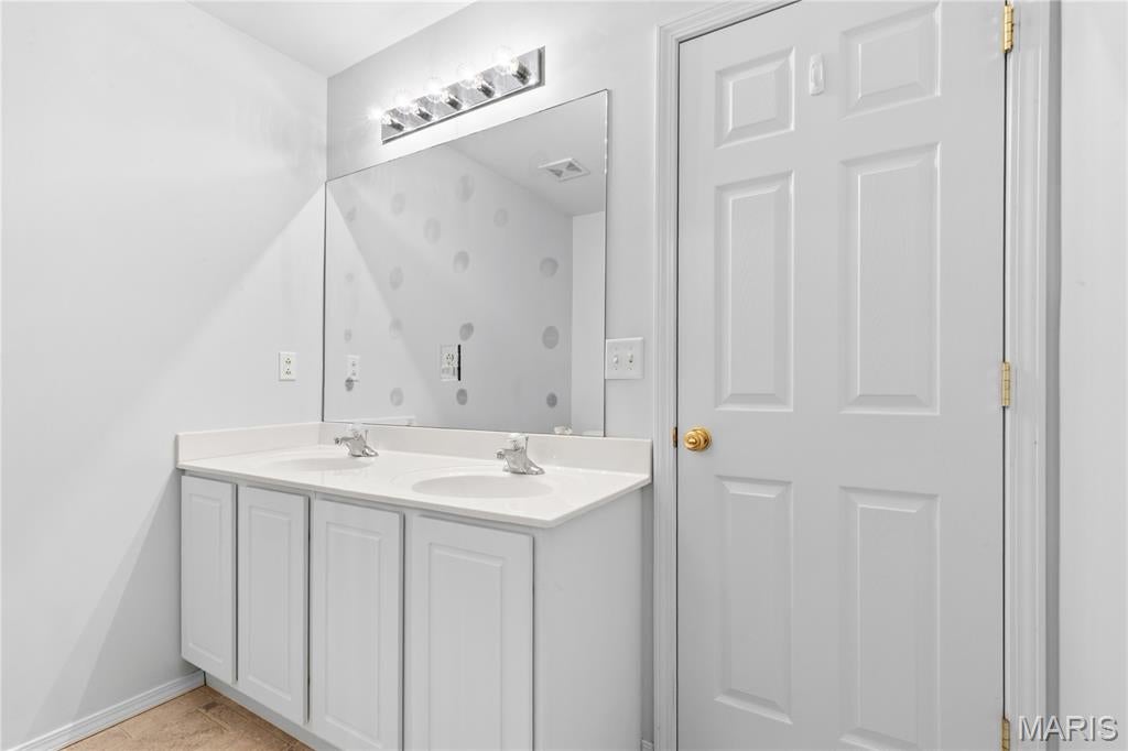 Homefield Ph 3 Village W #1 - Residential