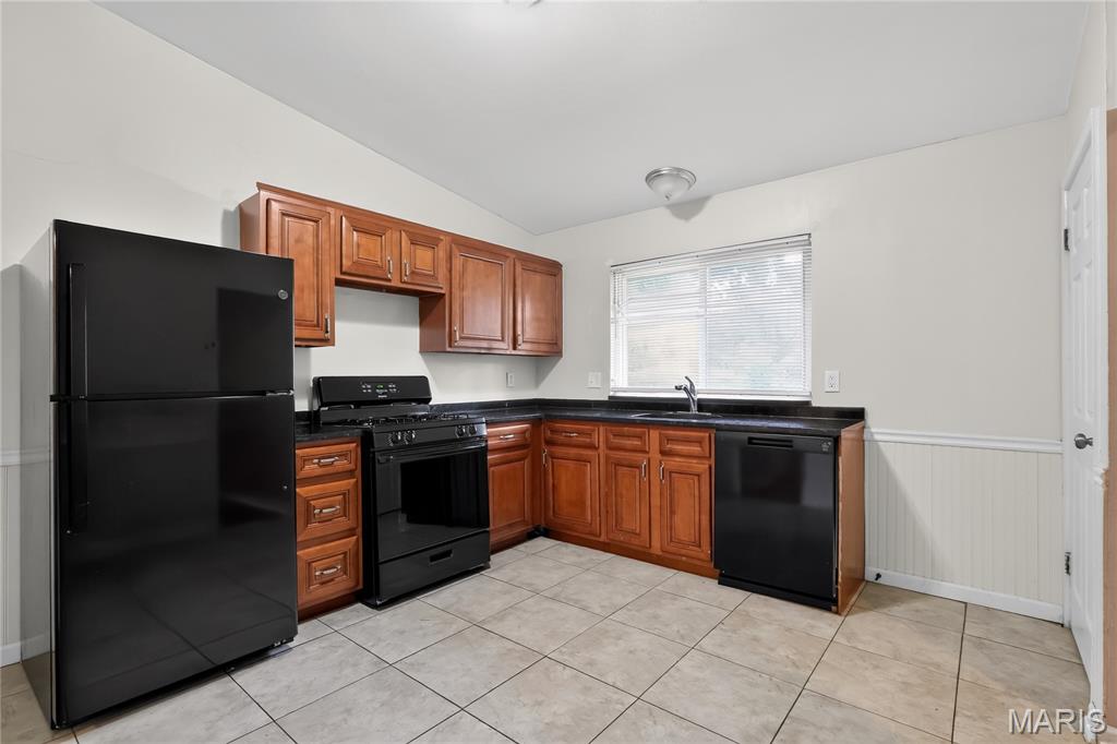 Paddock Hills 16 - Residential