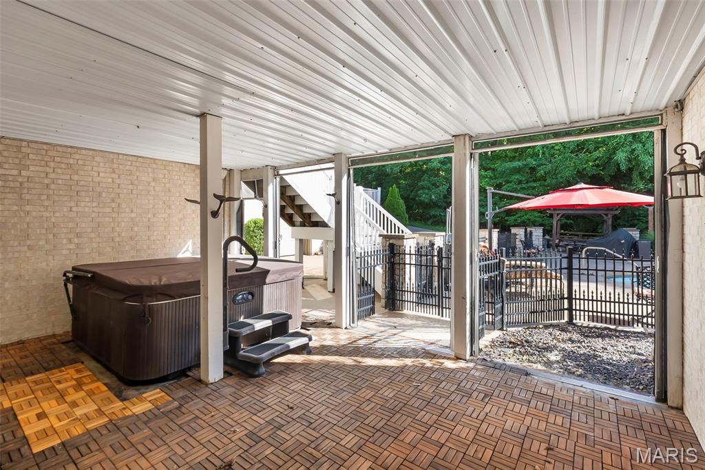Briarwood Estate - Residential