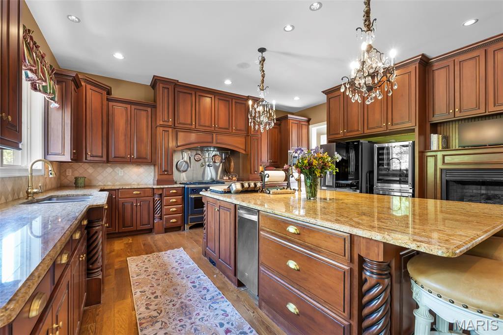 Briarwood Estate - Residential