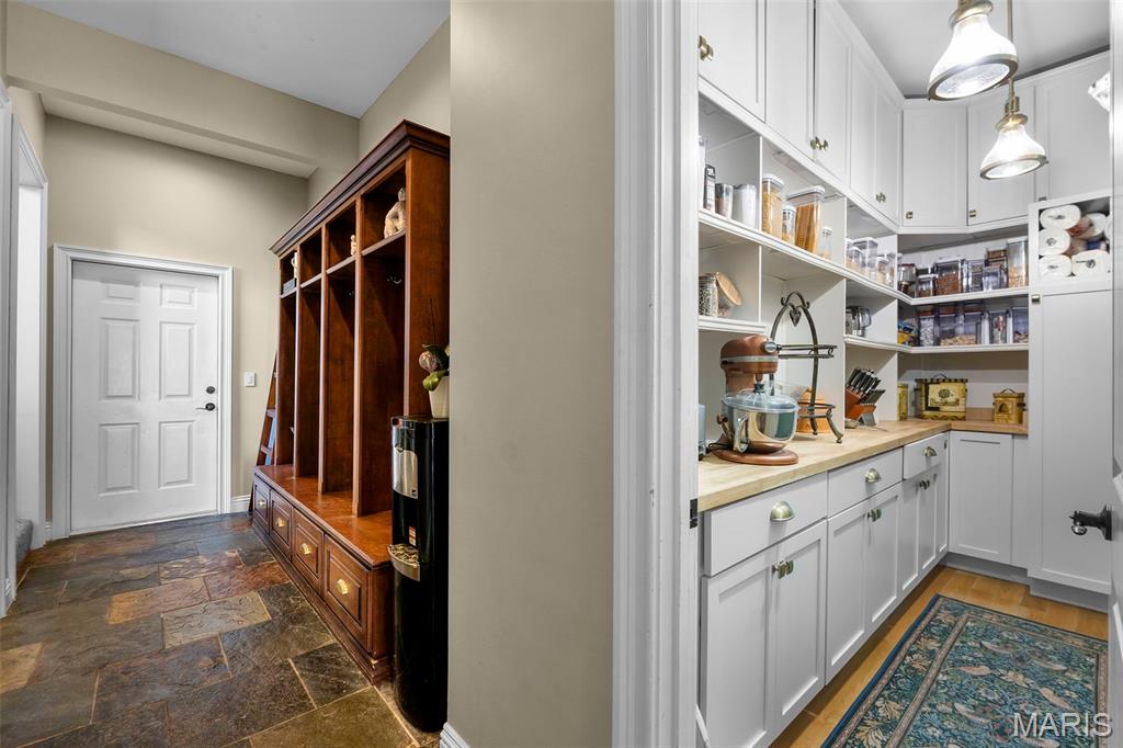 Briarwood Estate - Residential