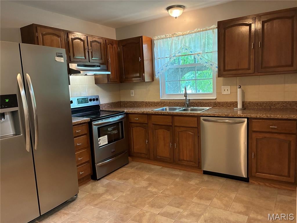Conway Cove Sec 3 Condo Bldg I - Residential Lease