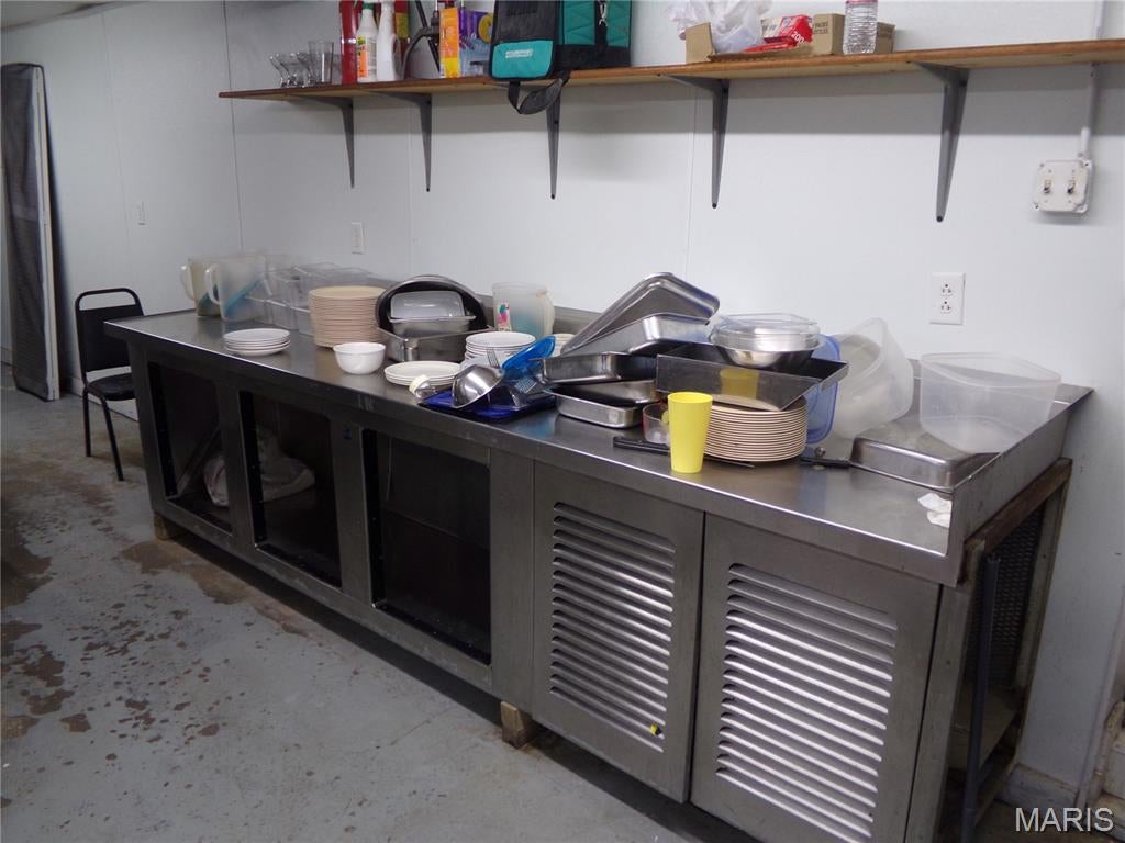 Original Vlg/Steeleville - Commercial Sale