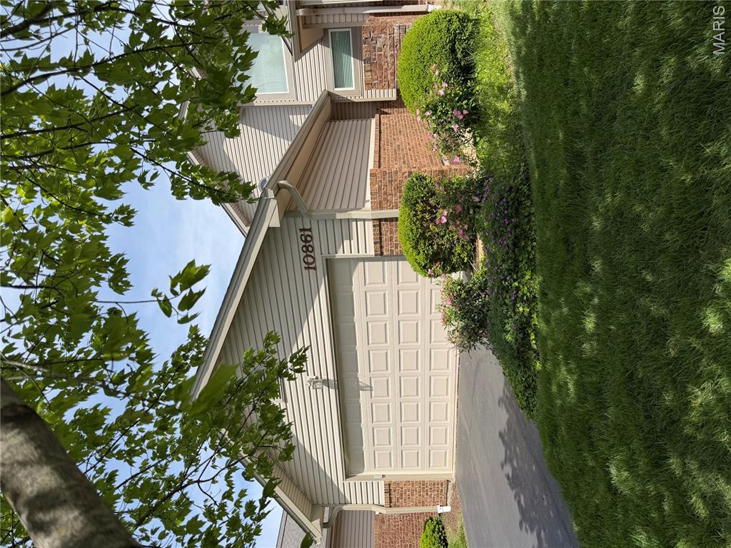 Briarcliff Condo Ii Ph Iii - Residential