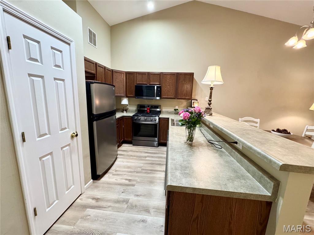 Of Century Oaks 2nd Add - Residential Lease