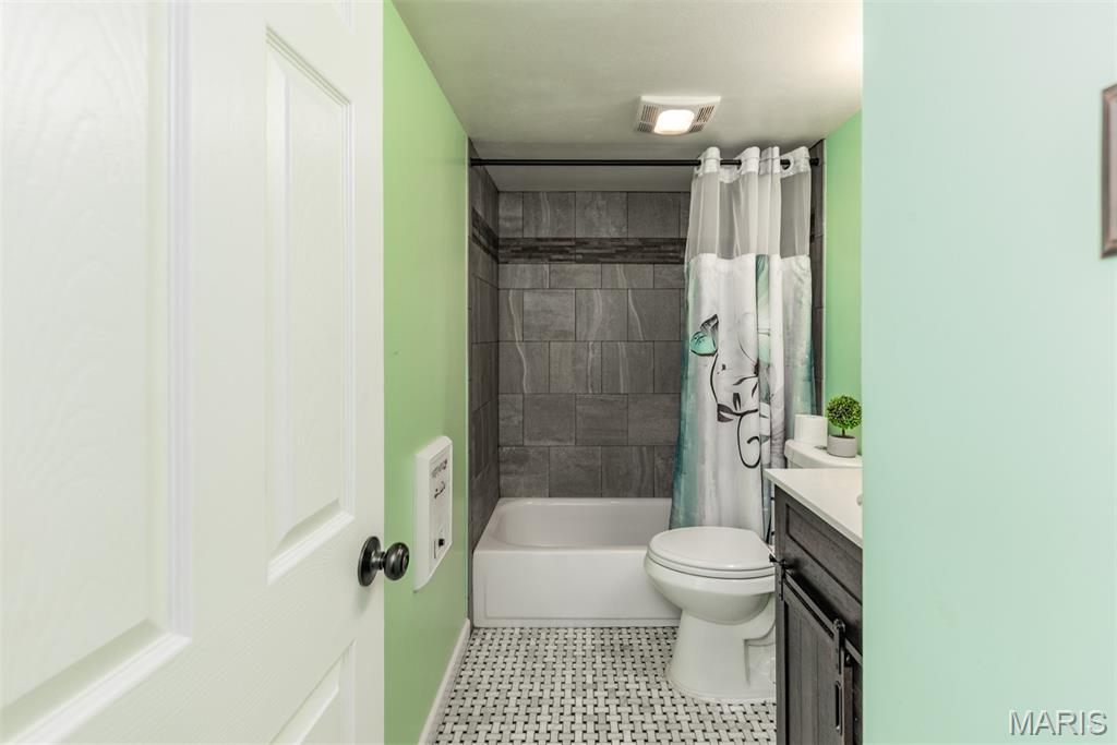 Sakura Gardens Condo - Residential