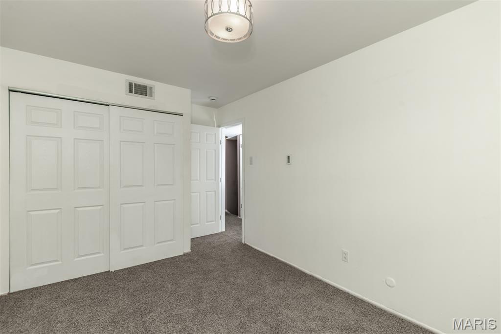 Sakura Gardens Condo - Residential