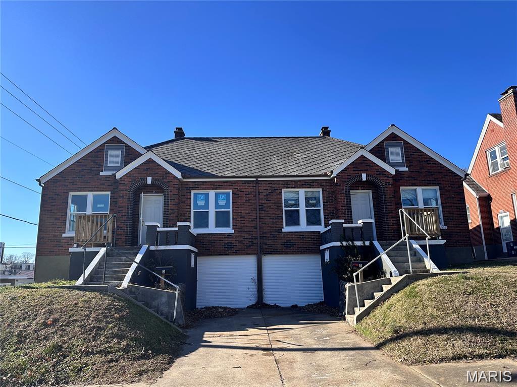 3-5 N. Henderson  both sides have been updated  3 bedroom, living room, dining kitchen with 1 full bath  access to parking could be opened up easily.  Rents for $ 1350,00 per month on each side.