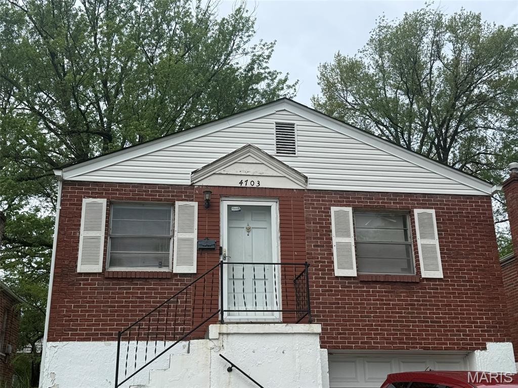 Charming 2-bedroom, 1-bath property featuring several recent improvements, including a new electrical panel and raised mast, as well as a new roof. The property is currently occupied by a great, long-term tenant. Please respect the tenant’s privacy. No trespassing and do not disturb the tenant. Showings will be permitted only after an accepted contract. Cash or conventional financing only.