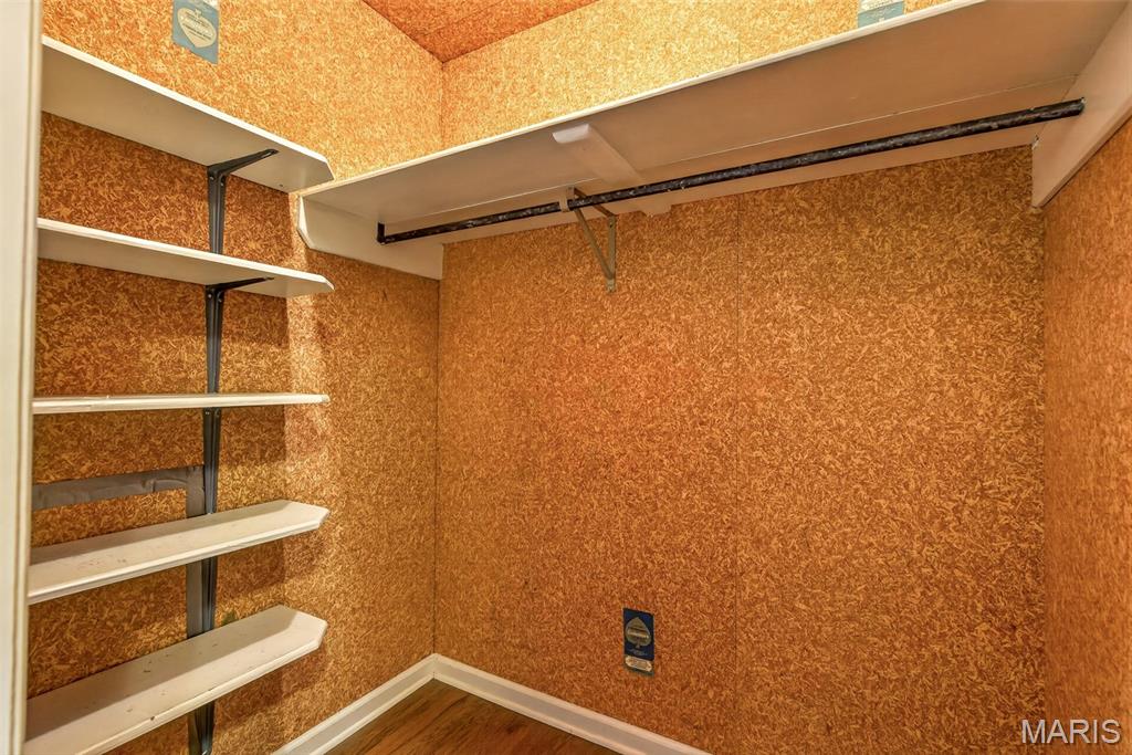 R & V Elvins Second Add - Residential