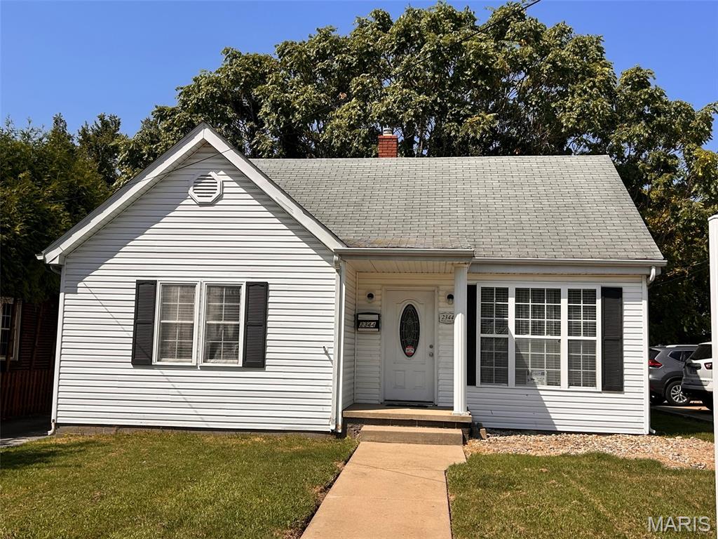 Good North Alton  high traffic location. Totally renovated property that has c-2 zoning. Newer siding,windows,gutters,paved parking area,receptionist area,office, meeeting room,etc.Property is in  good condition . Ready for new tenant.