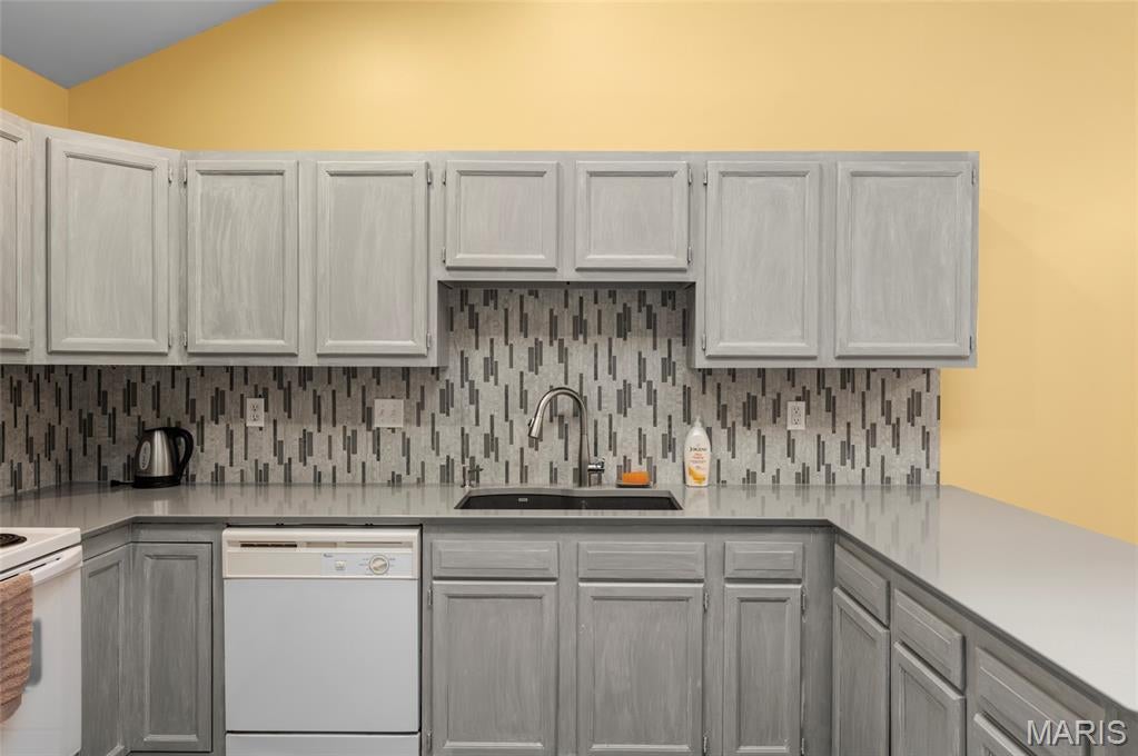 Villas/Williamsburg Condo - Residential