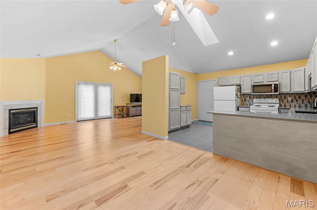 Villas/Williamsburg Condo - Residential