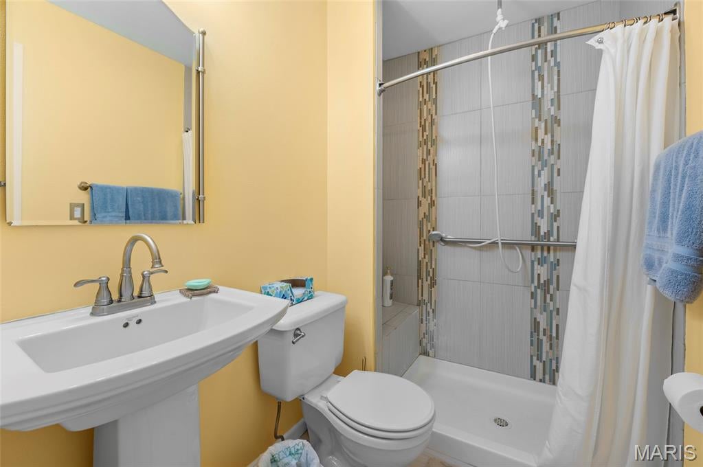 Villas/Williamsburg Condo - Residential