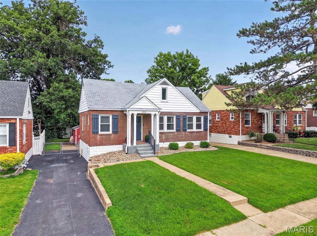 Sycamore Lane - Residential