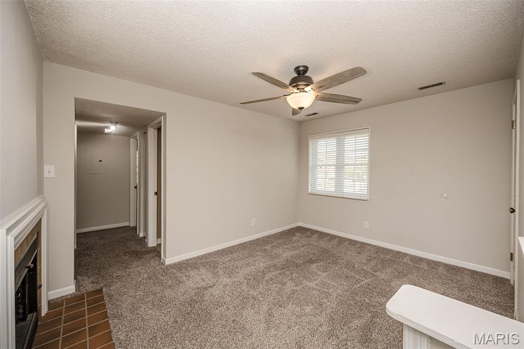 Brentwood Forest Condo - Residential