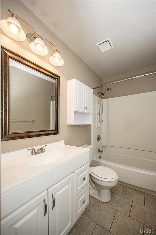 Brentwood Forest Condo - Residential