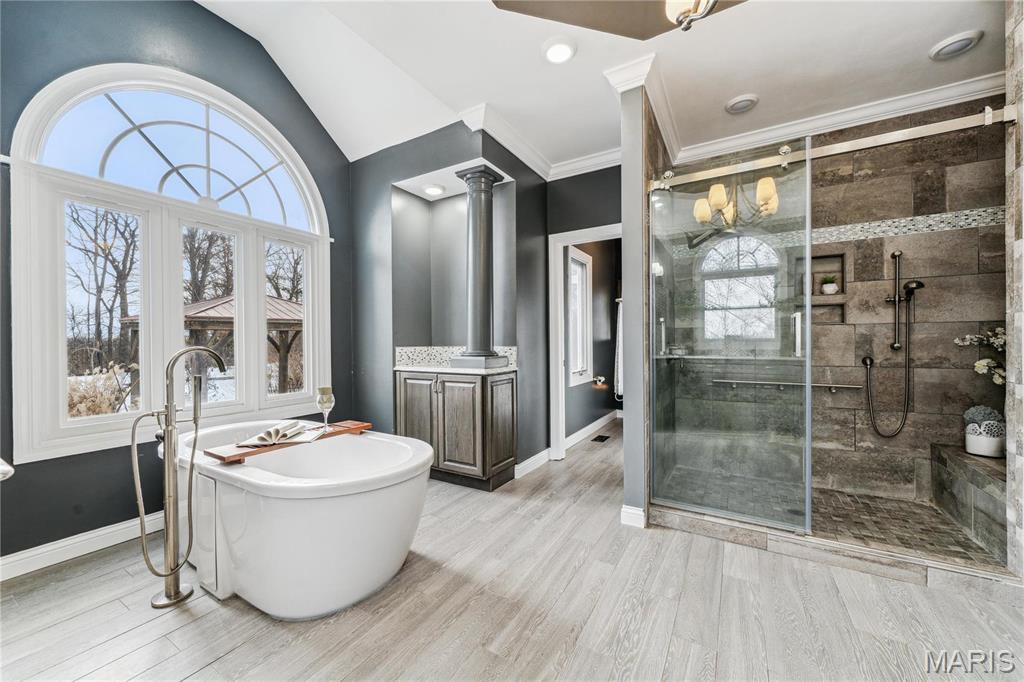 Kingscove Ct. - Residential