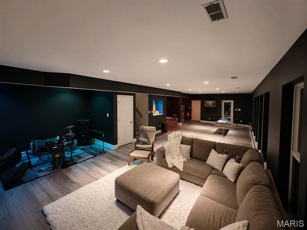 Lake Sherwood Estates - Residential