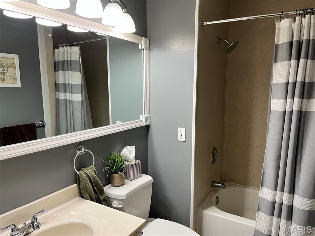 Lakeshore Estates - Residential