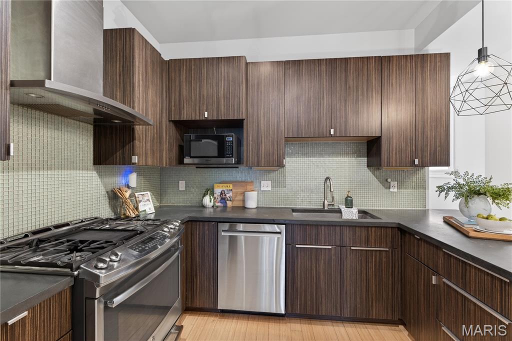 Botanical Heights - Residential