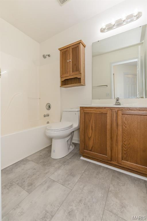 Oakview Villas & Arlington Condos - Residential