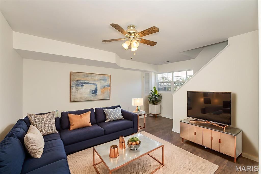 Oakview Villas & Arlington Condos - Residential