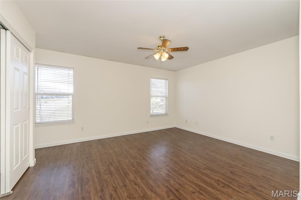 Oakview Villas & Arlington Condos - Residential