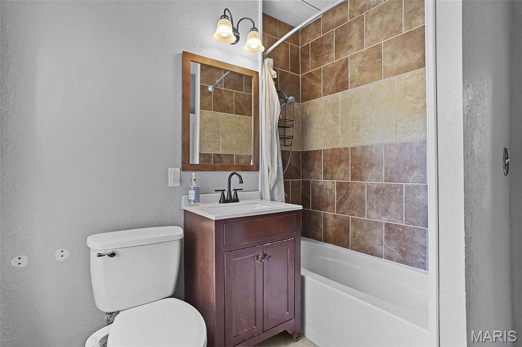 Kaysers Add - Residential Income