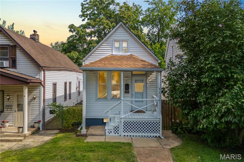 Beautifully renovated and move-in ready in Tower Grove South! 4263 Connecticut Street offers stylish, efficient living in a fantastic South St. Louis City location near Tower Grove Park, the Missouri Botanical Garden, South Grand Boulevard, and Morgan Ford Road.

A welcoming covered front porch opens to a bright, refreshed interior filled with natural light. Thoughtful improvements include fresh paint, updated flooring, a remodeled full bath, and an attractive renovated kitchen with generous cabinetry, ample workspace, and room for dining. A dedicated main-floor laundry adds everyday convenience rarely found in a home of this size.

The improvements continue outside with completed new vinyl siding for fresh curb appeal and easier maintenance. The fenced backyard provides a private setting for relaxing, gardening, pets, or entertaining, with patio space and convenient off-street parking. The lower level offers valuable storage along with additional potential for future use.

The location puts some of St. Louis City's best amenities within easy reach. Enjoy nearby restaurants, cafes, coffee shops, local businesses, nightlife, and neighborhood favorites along the South Grand and Morgan Ford commercial corridors, plus recreation, festivals, farmers markets, and year-round activities at Tower Grove Park. The internationally renowned Missouri Botanical Garden is also close by, along with convenient access to surrounding neighborhoods and major roadways.

For added peace of mind, the property has already passed the City of St. Louis occupancy inspection.

For buyers seeking a renovated single-family home in Tower Grove South, this 1-bedroom, 1-bath residence delivers an appealing combination of modern updates, main-floor laundry, central air, private outdoor space, off-street parking, low-maintenance improvements, and exceptional access to South City's dining, parks, shopping, and entertainment.
