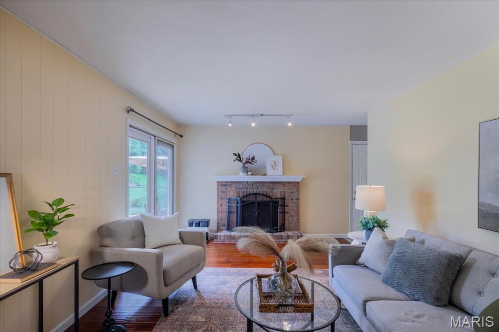 Valley Oaks - Residential