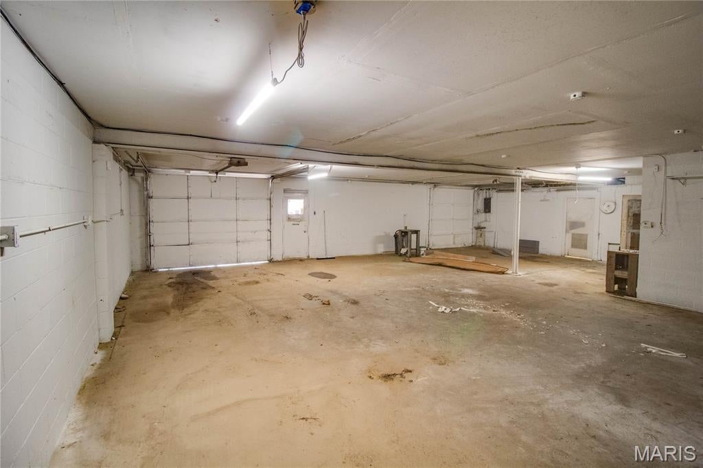 Siring Place Sub - Commercial Sale