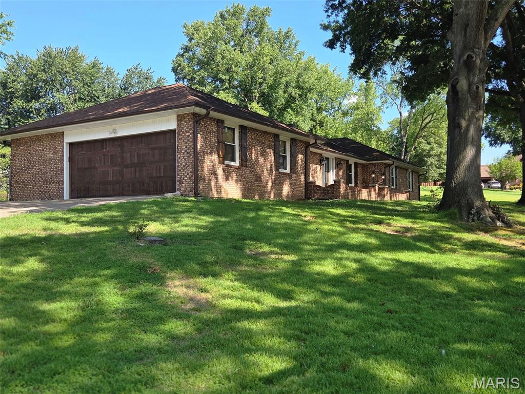 Chateau Manor - Residential