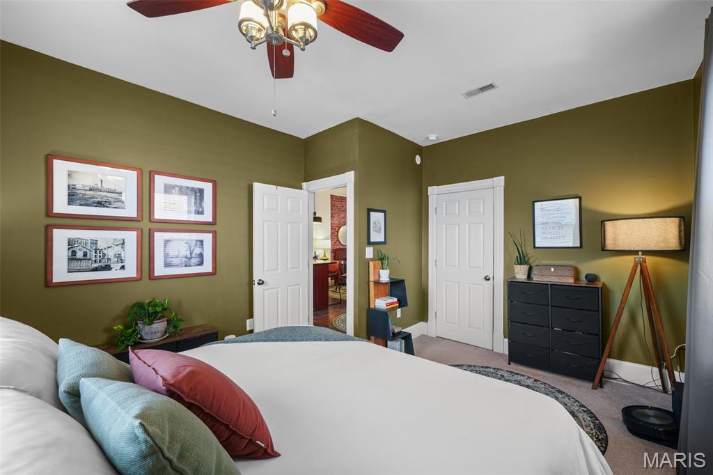 Allen Ave Condos - Residential