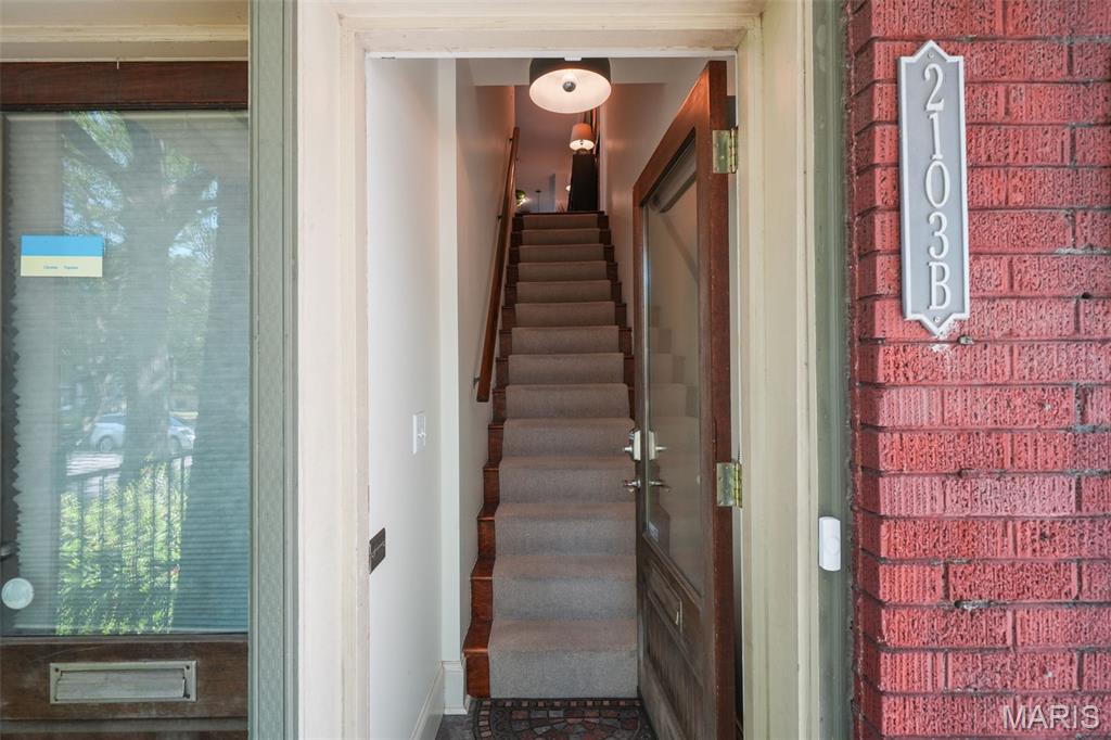Allen Ave Condos - Residential