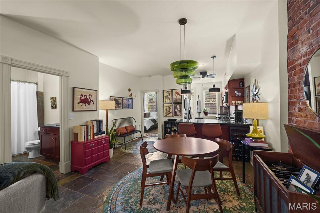 Allen Ave Condos - Residential
