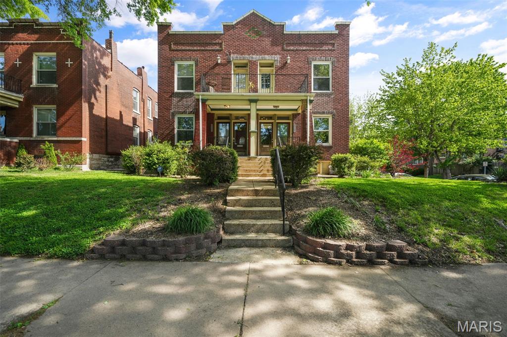 Allen Ave Condos - Residential
