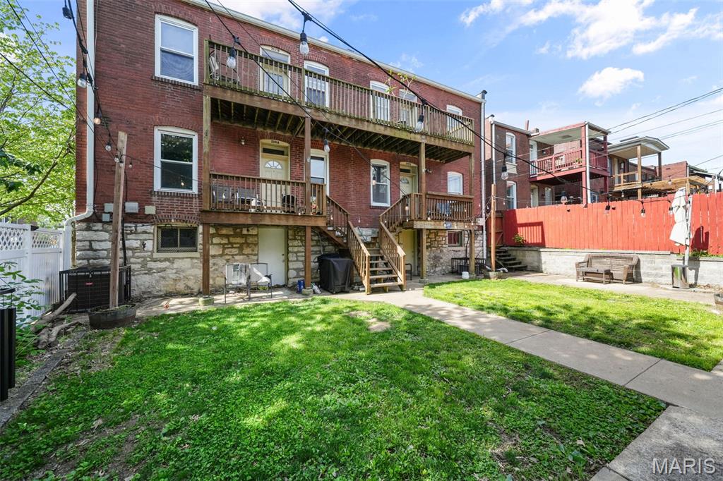 Allen Ave Condos - Residential