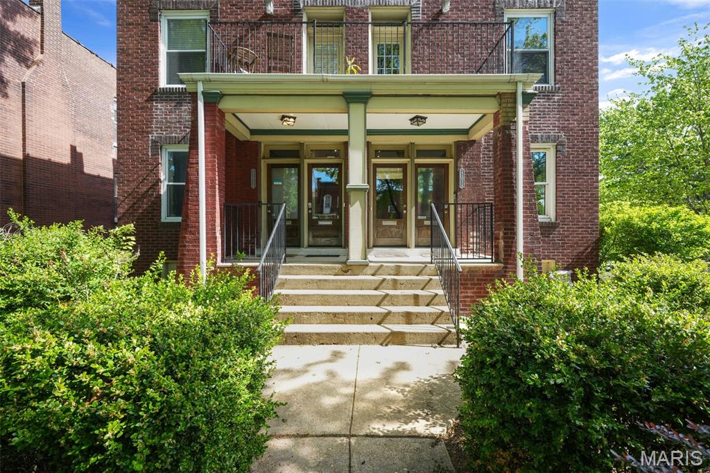Allen Ave Condos - Residential