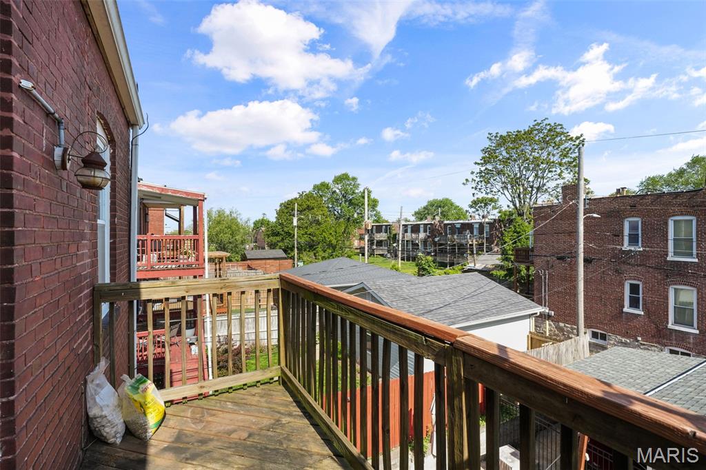 Allen Ave Condos - Residential