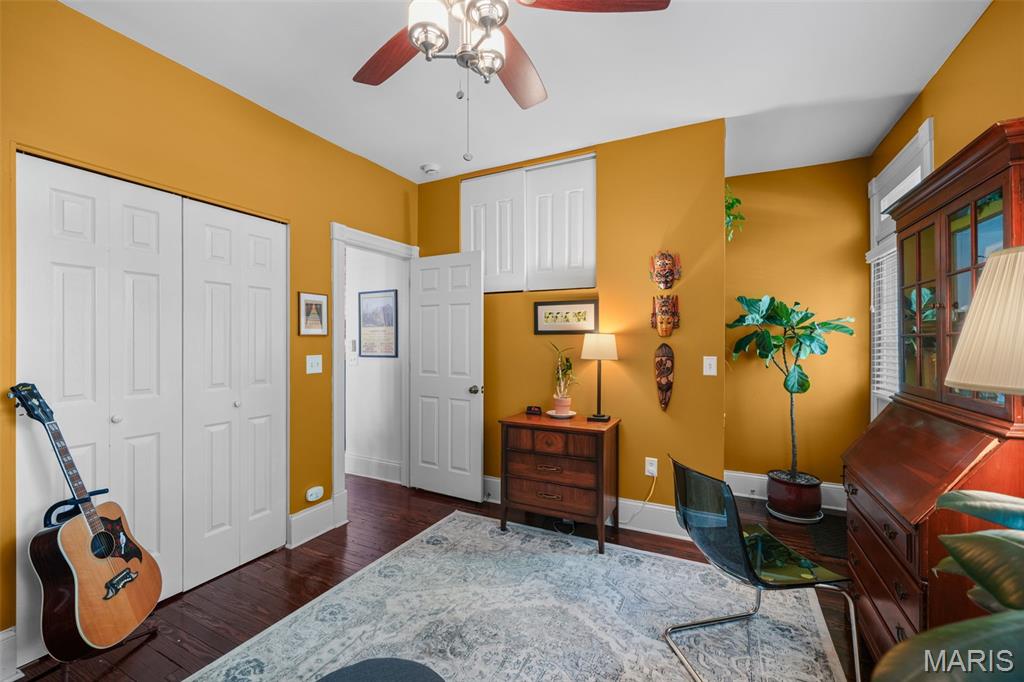 Allen Ave Condos - Residential