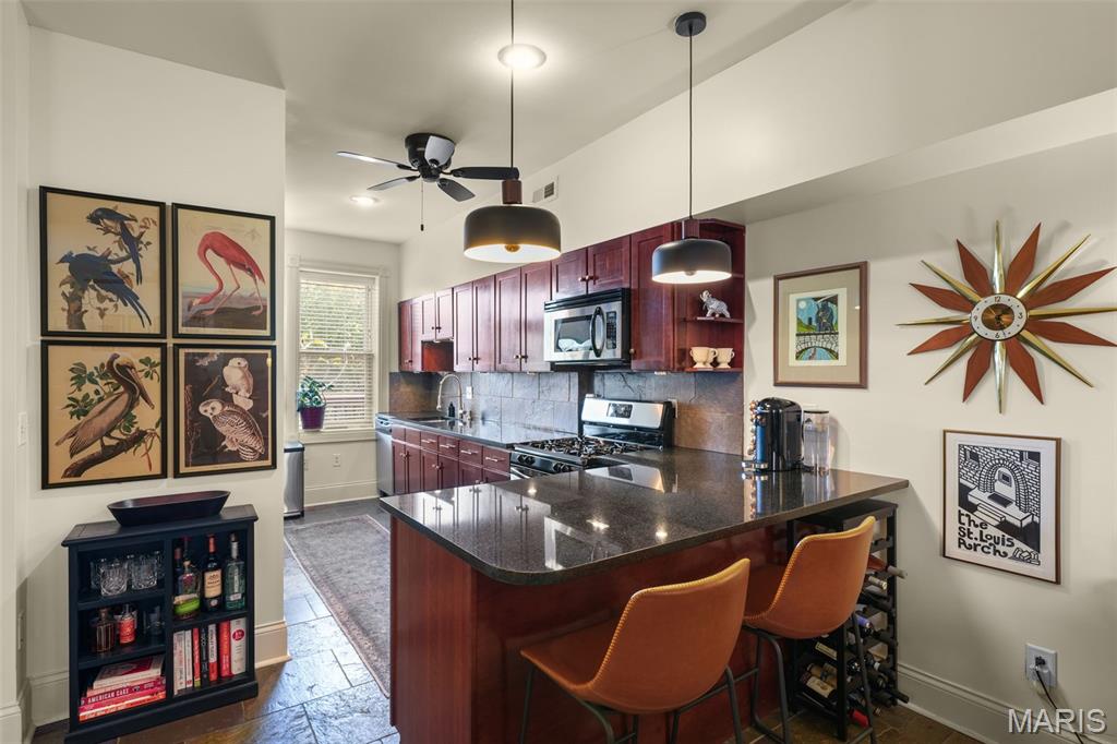 Allen Ave Condos - Residential