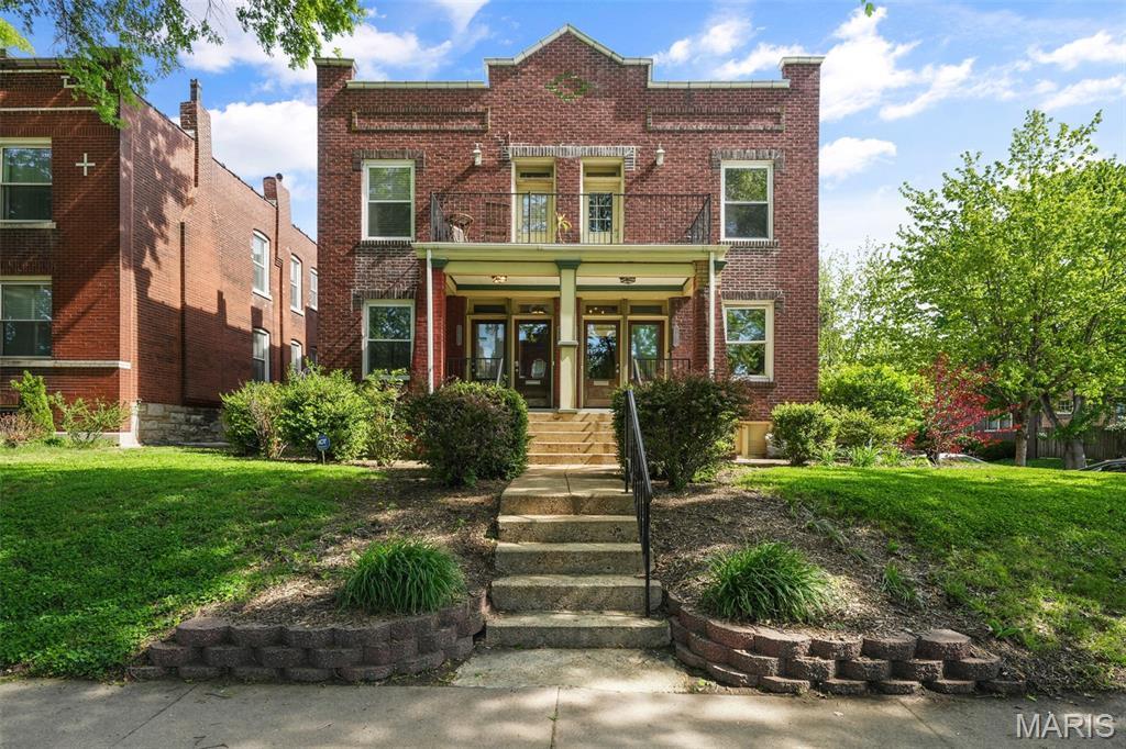 Allen Ave Condos - Residential