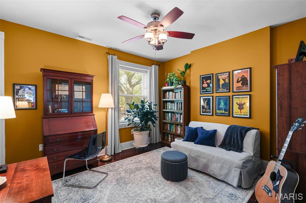 Allen Ave Condos - Residential