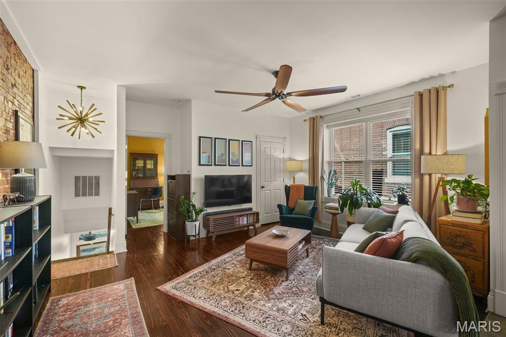 Allen Ave Condos - Residential
