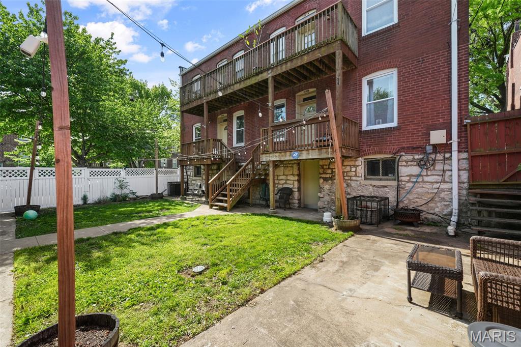 Allen Ave Condos - Residential