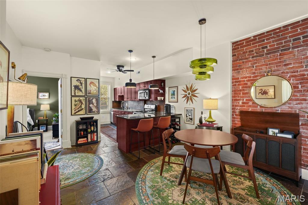 Allen Ave Condos - Residential