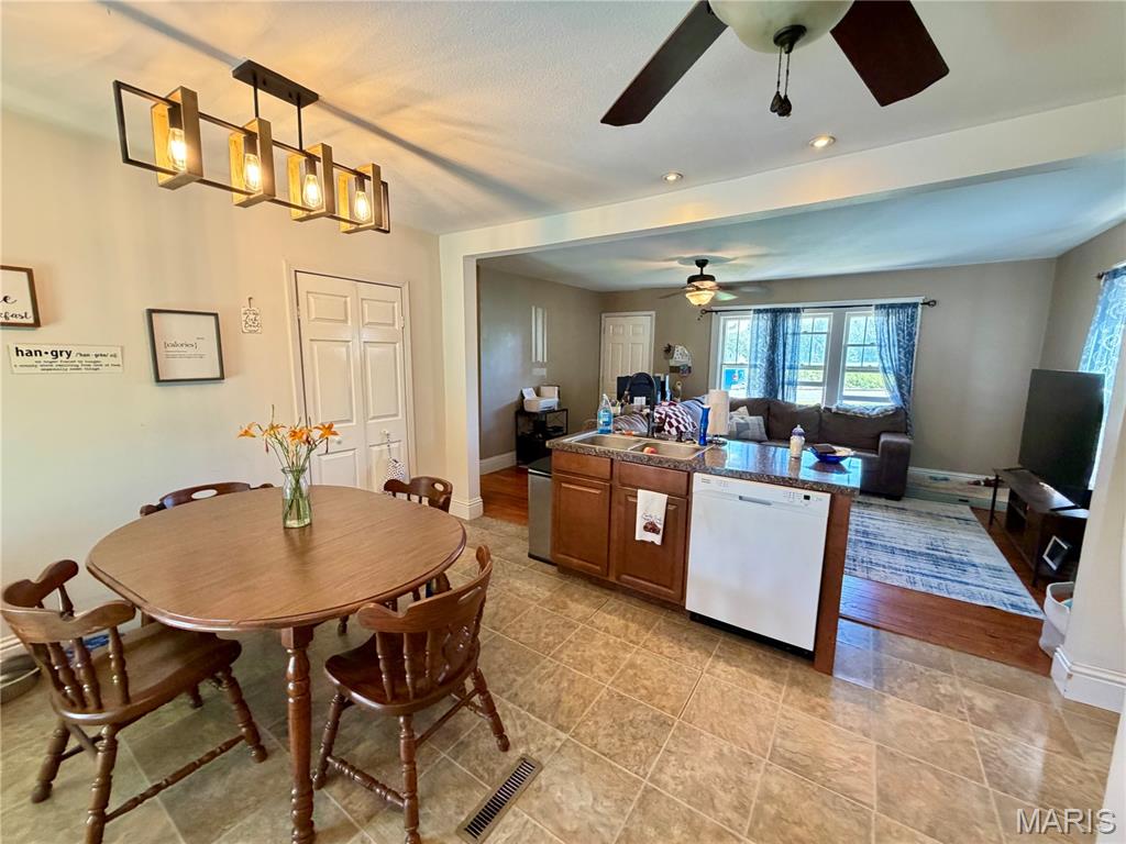 McMurtreys North Add - Residential