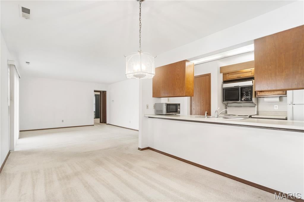 Sunridge Condo Ph Two - Residential