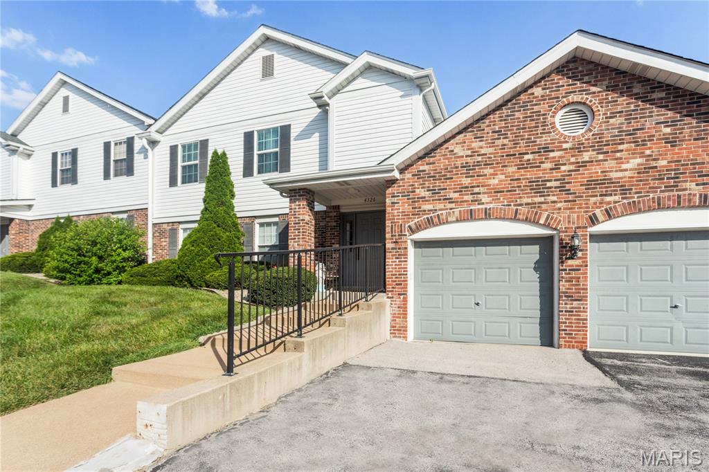Sunridge Condo Ph Two - Residential